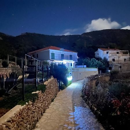 Apartments Suho Komiža Εξωτερικό φωτογραφία