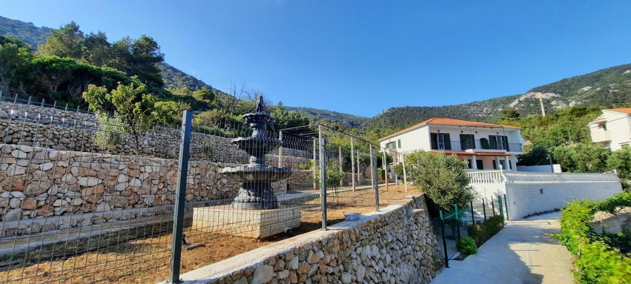 Apartments Suho Komiža Εξωτερικό φωτογραφία