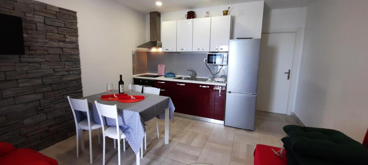 Apartments Suho Komiža Εξωτερικό φωτογραφία