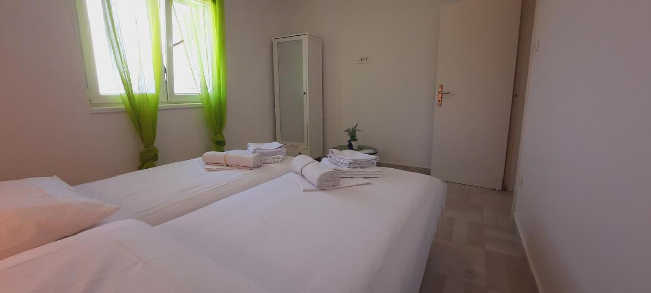 Apartments Suho Komiža Εξωτερικό φωτογραφία