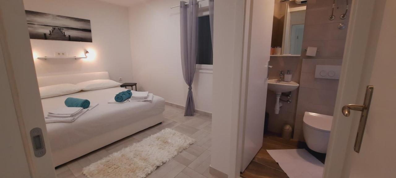 Apartments Suho Komiža Εξωτερικό φωτογραφία