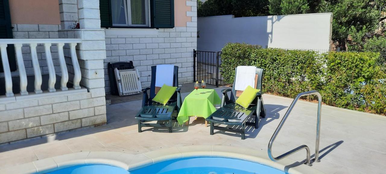 Apartments Suho Komiža Εξωτερικό φωτογραφία